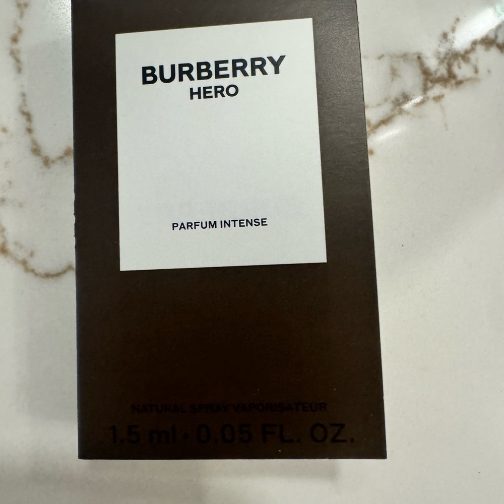 Burberry Parfum Intense in Rich Brown